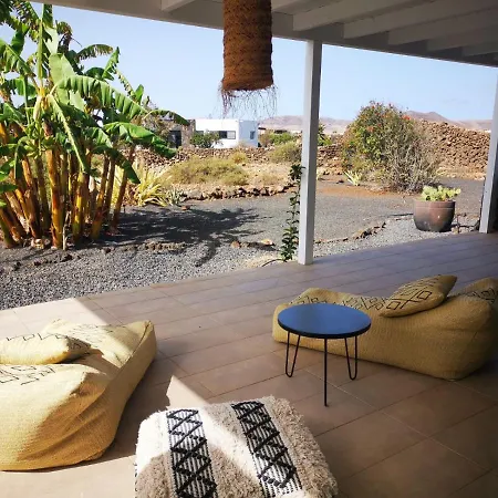 North Shore Lajares, Manalari, Private And Heated Pool Villa